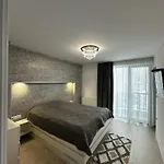 бутикова къща марая * Kostel