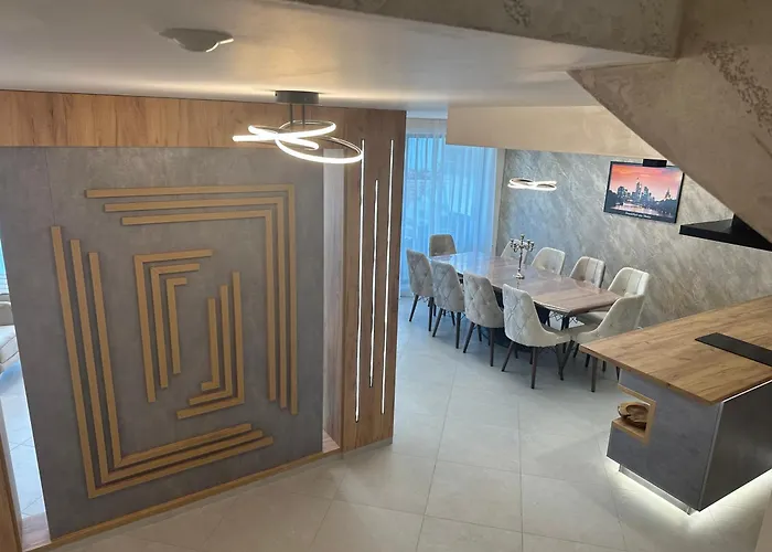 бутикова къща марая * Kostel